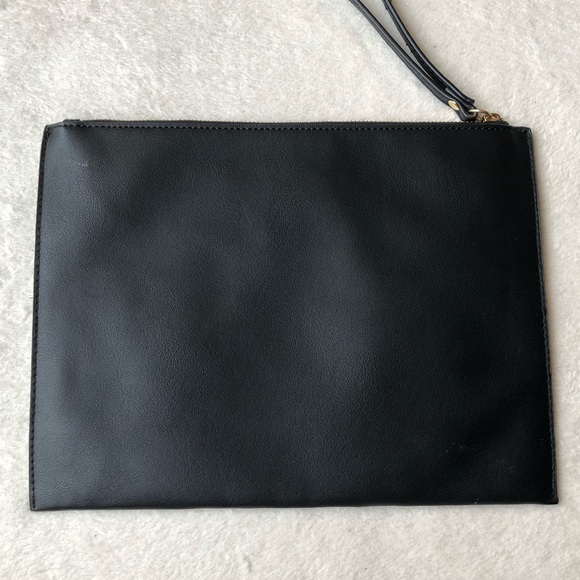 Imoshion Grommet Laser-Cut Design Large Wristlet - Picture 2 of 8